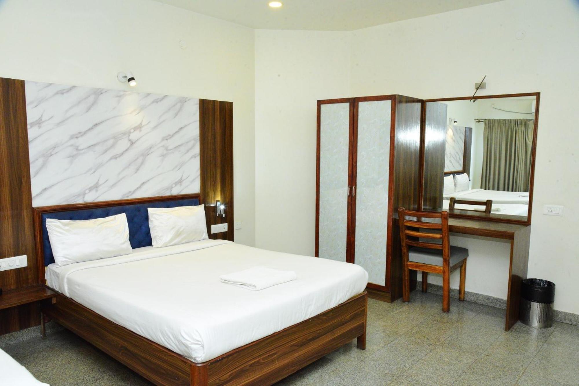 Sri Sai Residency 호텔 Tumkur 외부 사진